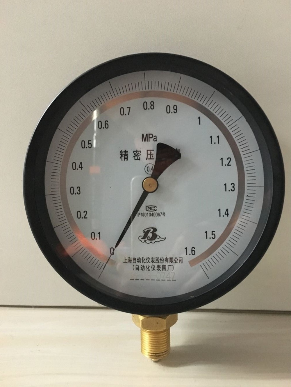 YB-150A精密壓力表0-0.6MPa